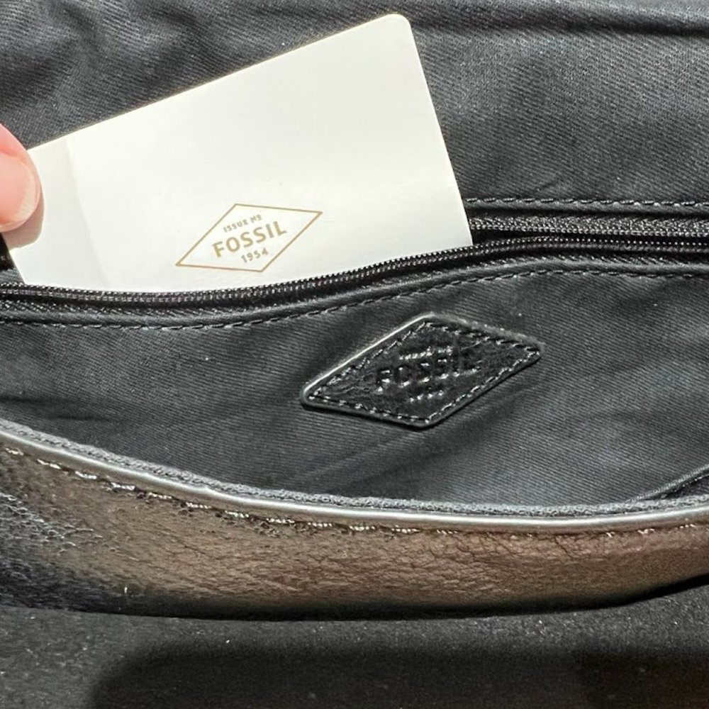 New Without Tag Fossil Shoulder Bag - Picture 7 of 9